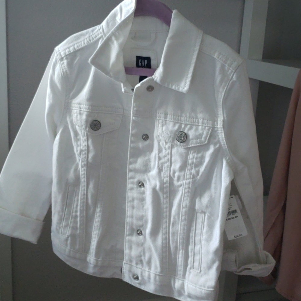 GAP KIDS BRAND NEW kids gap white denim jacket
